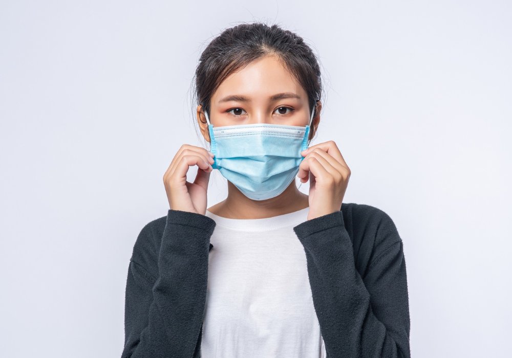 đeo khẩu trang ngăn ngừa cảm cúm